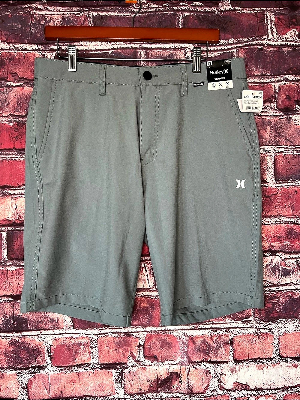 Hurley NWT Gladiator Grey Walkshorts 9.75" Inseam Water Repellent Shorts 33